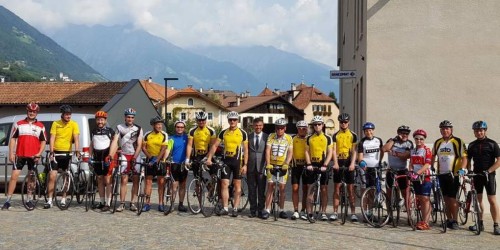 lana idstein gruppenbild 500x250